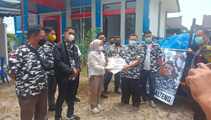 Bapera Banjarmasin Bantu Korban Banjir Kalteng