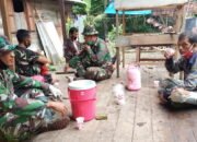 Secangkir Teh Pererat Keakraban Satgas TMMD Ke-112 dengan Warga 29 Secangkir Teh Pererat Keakraban Satgas TMMD Ke-112 dengan Warga