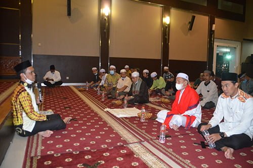 HUT ke-76 PMI Batola Ditandai Doa dan Shalat Hajad Bersama 1 hal 11 Batola 4 klm 17