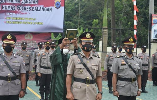 Kabag SDM dan Kasi Humas Polres Balangan Berganti 1 5 Mutasi 3klm