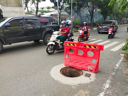 6 manhole 3klm