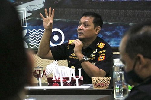 Hal 9 1 KLm Kakanwil DJBC Kalbagsel Ronny Rosfyandi