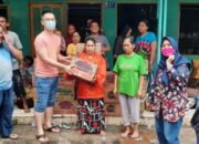 Pemilik Depot Sari Patin Peduli Korban Kebakaran 29 Pemilik Depot Sari Patin Peduli Korban Kebakaran