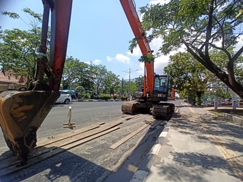 Hal 9 4 Klm Rusak Jalan