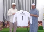 Ajak Supporter Dukung Barito Putera, Guru Rasyid : Kritik yang Membangun, Jangan 'Maniwas', Menang Dipuji, Kalah Didukung 15 Ajak Supporter Dukung Barito Putera, Guru Rasyid : Kritik yang Membangun, Jangan ‘Maniwas’, Menang Dipuji, Kalah Didukung