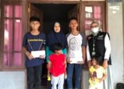 Kehilangan Ayah, ACT Bantu Beasiswa Nazira dan Denis 22 Kehilangan Ayah, ACT Bantu Beasiswa Nazira dan Denis
