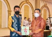 Bupati Terima 21 Sertifikat Hak Pakai Pemkab Banjar 23 Bupati Terima 21 Sertifikat Hak Pakai Pemkab Banjar