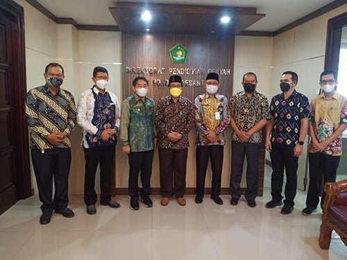 hal 12 HSS 1 3 klm 20