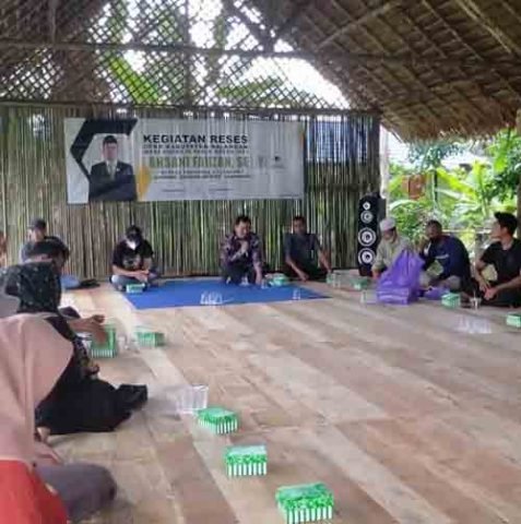 Reses Wujud Komitmen Menyerap Aspirasi Masyarakat 1 hal 2 Bal 3 klm 16