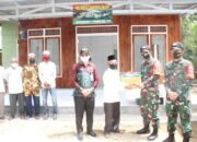 Penyerahan Kunci Mushola Noor Iman oleh Danrem 101/Antasari 9 Penyerahan Kunci Mushola Noor Iman oleh Danrem 101/Antasari