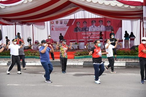 15 Kalteng 2 Wagub Edy Pratowo senam bersama