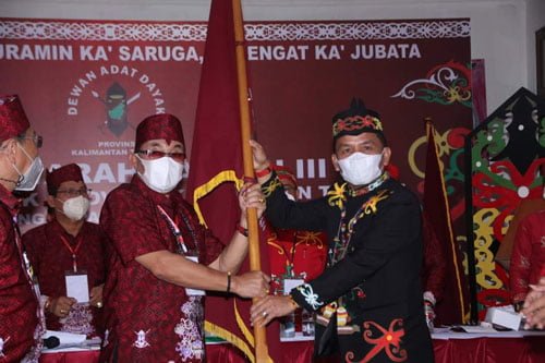 15 Kalteng 3 H Agustiar Sabran yang dipercaya memimpin DAD provinsi Kalteng