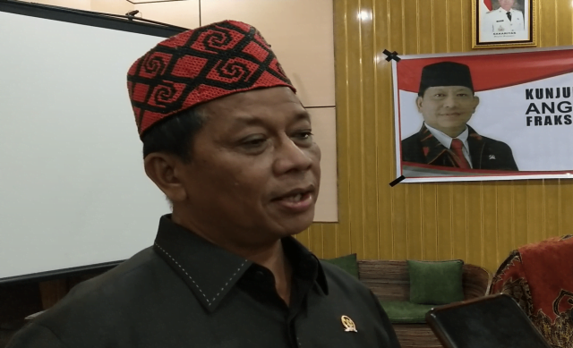 Anggota DPR-RI DR.Willy M.Yosep,MM : 478 Desa di Kalteng Belum Nikmati Listrik 1 15 Kalteng HL DR Wily M Yosep MM