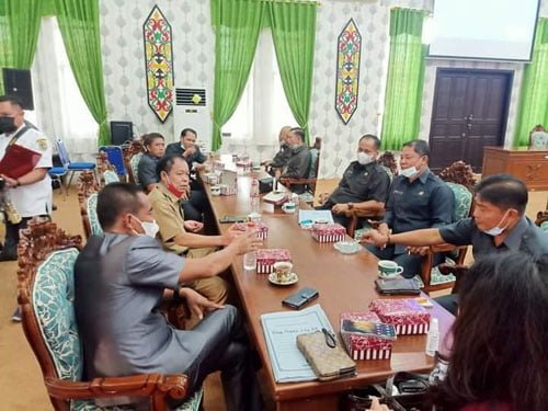 Banyak Infrastruktur Rusak Akibat Banjir. 1 15 Katingan Bupati Katingan Sakariyas ramah tamah dengan pimpinan dan anggota dewan