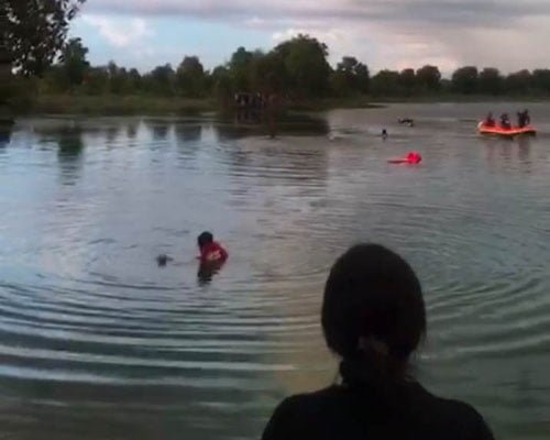 Asyik Main di Danau Seran, Rizky Tenggelam 1 6 tenggelam 3klm