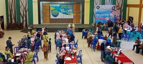 Hal 10 4 KLm Vaksin Lansia