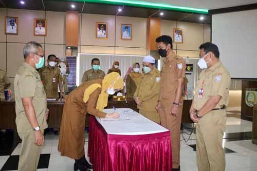 Hal 16 4 KLm Martapura PEMANFAATAN DATA