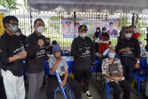 Memotivasi Hidup Sehat, Walikota- Kadin Bentuk Komunitas Sepeda 1 Hal 9 2 Klm Kontrak Dua