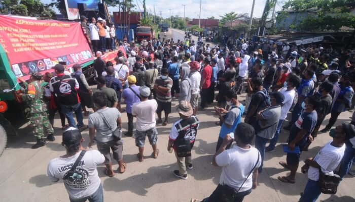 Ratusan Sopir Tuntut Garong-garong Pelangsir Dibersihkan