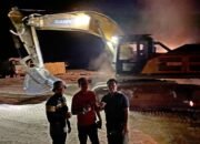 Digerebek Penambangan Batubara Ilegal di Tanbu Melibatkan Dua WNA 14 Digerebek Penambangan Batubara Ilegal di Tanbu Melibatkan Dua WNA