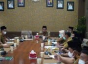 Zairullah Targetkan Vaksinasi Covid – 19 di Tanbu Desember Sudah Capai 70 Persen