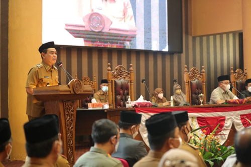 HM Zairullah Azhar Sampaikan Dua Buah Raperda 1 hal 12 Tanbu 25 klm 7