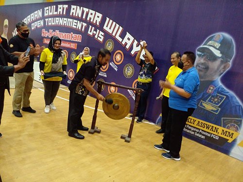 13 4klm kejurwil jpg