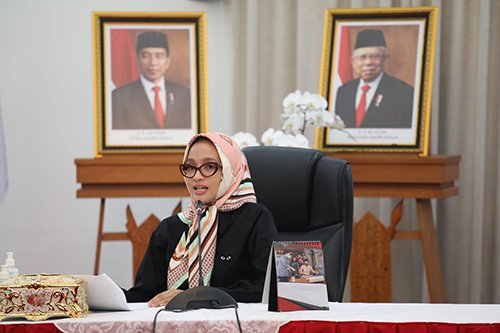 15 Kalteng 4 Ketua TP PKK Prov Kalteng Ivo Sttugianto Sabran