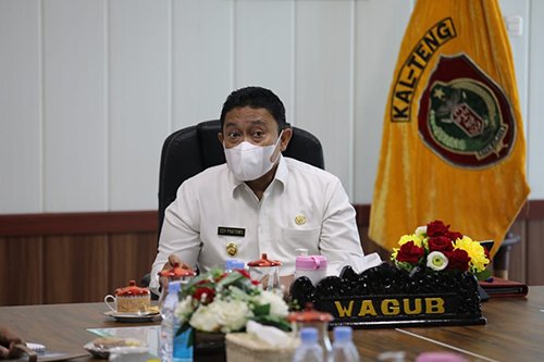 Wagub Hadiri Rapat Persiapan Hadapi Natal dan Tahun Baru se Indonesia 1 15 Kalteng HL Wakil Gubeddrnur Kalteng H Edy Pratowo saat menghadiri virtual rapat kesiapan PPKM