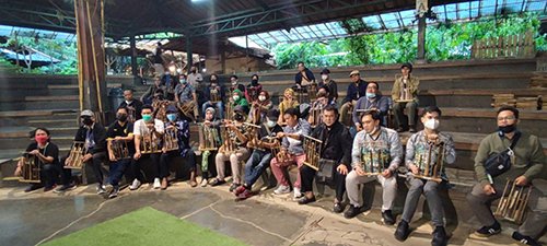 Media Gathering Bank Kalsel 2021 Angklung Wisata Budaya yang Dapat Menarik Wisatawan 1 8 3klm bank 1