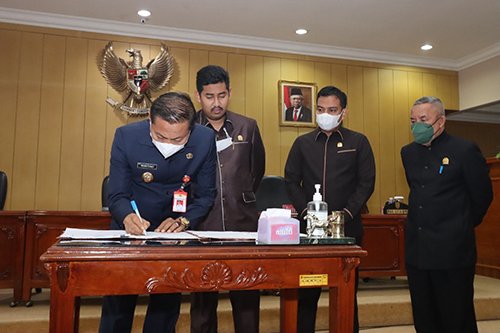 Hal 10 4 KLm Gabung BJB 1