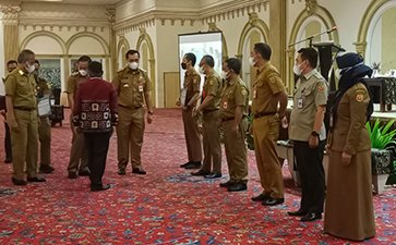 Wali Kota, Wakil dan Sekda Gelar Dialog Isu Strategis Banjarbaru 3 Hal 10 7 KLm Gabung 2 123