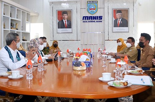 Hal 16 4 KLm Martapura BUPATI AUDIENSI 2