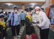 Wabup Hadiri Wisuda Ratusan Santri