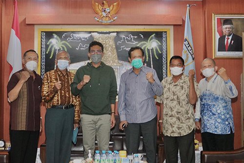 Hal 16 4 Klm Martapura LAKUKAN AUDIENSI