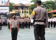 Kapolresta Banjarmasin Berikan Penghargaan Kepada Anggota Berprestasi 10 Kapolresta Banjarmasin Berikan Penghargaan Kepada Anggota Berprestasi