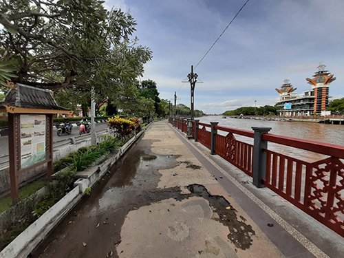 Diganti Beton Supaya Tidak Dicuri Lagi 1 Hal 9 3 Klm Ganti Pagar Siring