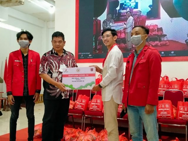 Novri Salurkan Bantuan Covid-19 1 IMG 20211224 WA0047 scaled