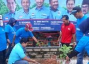 Kasi Perubahan Lingkungan Partai Gelora Tanam Pohon