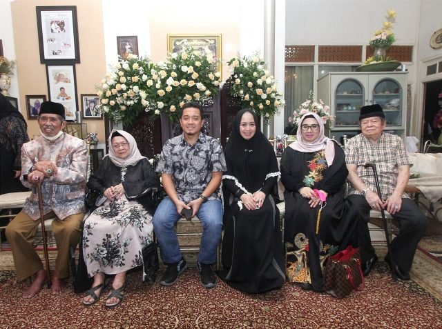 Dua Tokoh Banua Bersatu Dalam Ikatan Keluarga 1 IMG 20211218 192510 scaled