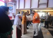 PT Jhonlin dan Hasnur Group Bantu Beasiswa ke Anak Orang Tuanya Meninggal Karena Covid, Diapresiasi Kapolda Kalsel 10 PT Jhonlin dan Hasnur Group Bantu Beasiswa ke Anak Orang Tuanya Meninggal Karena Covid, Diapresiasi Kapolda Kalsel