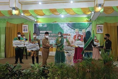 hal 12 HSS 1 3 klm 10