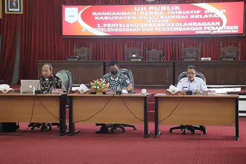 DPRD Uji Publik Ranperda Inisiatif Penyelenggaraan Keolahragaan 1 hal 12 HSS 1 3 klm 9