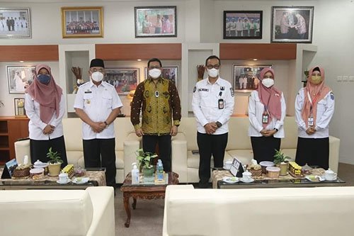 Pemkab HSS Upaya Dekatkan Pelayanan Hemodialisa ke Daha 1 hal 12 HSS 3 klm 7