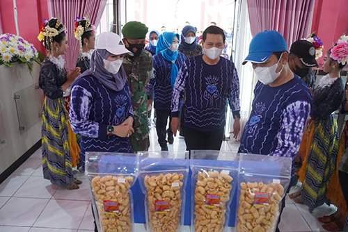 Rest Area Dekranasda Balangan Diharapkan Jadi Pusat Ekonomi Baru 3 hal 2 Bal 2 3 klm 2
