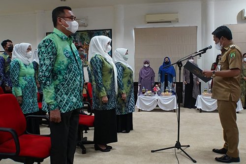 Bupati Lantik dan Kukuhkan Pengurus Dekranasda Balangan Periode 2021-2024 1 hal 2 Bal 3 klm 6