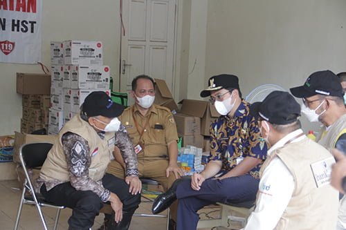 UPZ Bank Kalsel Salurkan Bantuan korban Banjir di HST 2 hal 2 HST 2 3 klm