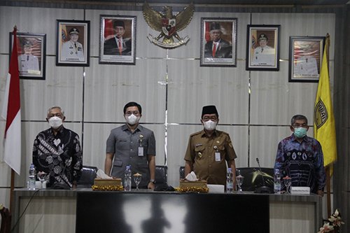 Kerangka Tata Ruang Mengatasi Mengatasi Persoalan Lingkungan Hidup 1 hal 2 HST 4 klm 4