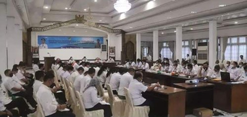 15 Barut Rapat kerja