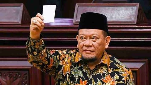 15 Kalteng 1 Ketua DPD RI AA Lanyalla Mattalitti